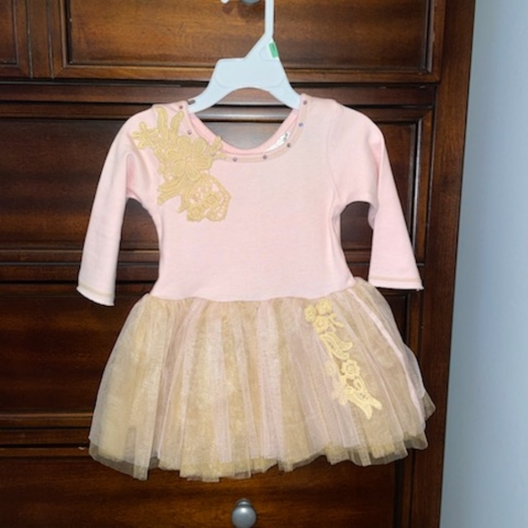 **GIRLS BOUTIQUE BUNDLE** - Picture 4 of 7